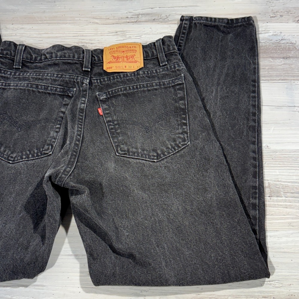 VTG 96' Levi's 550 Relaxed Fit Jeans Men's 32x32 Black Denim Made in USA Taper